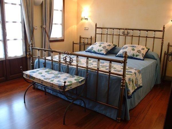 Hotel Palacete Real Villamayor  Extérieur photo