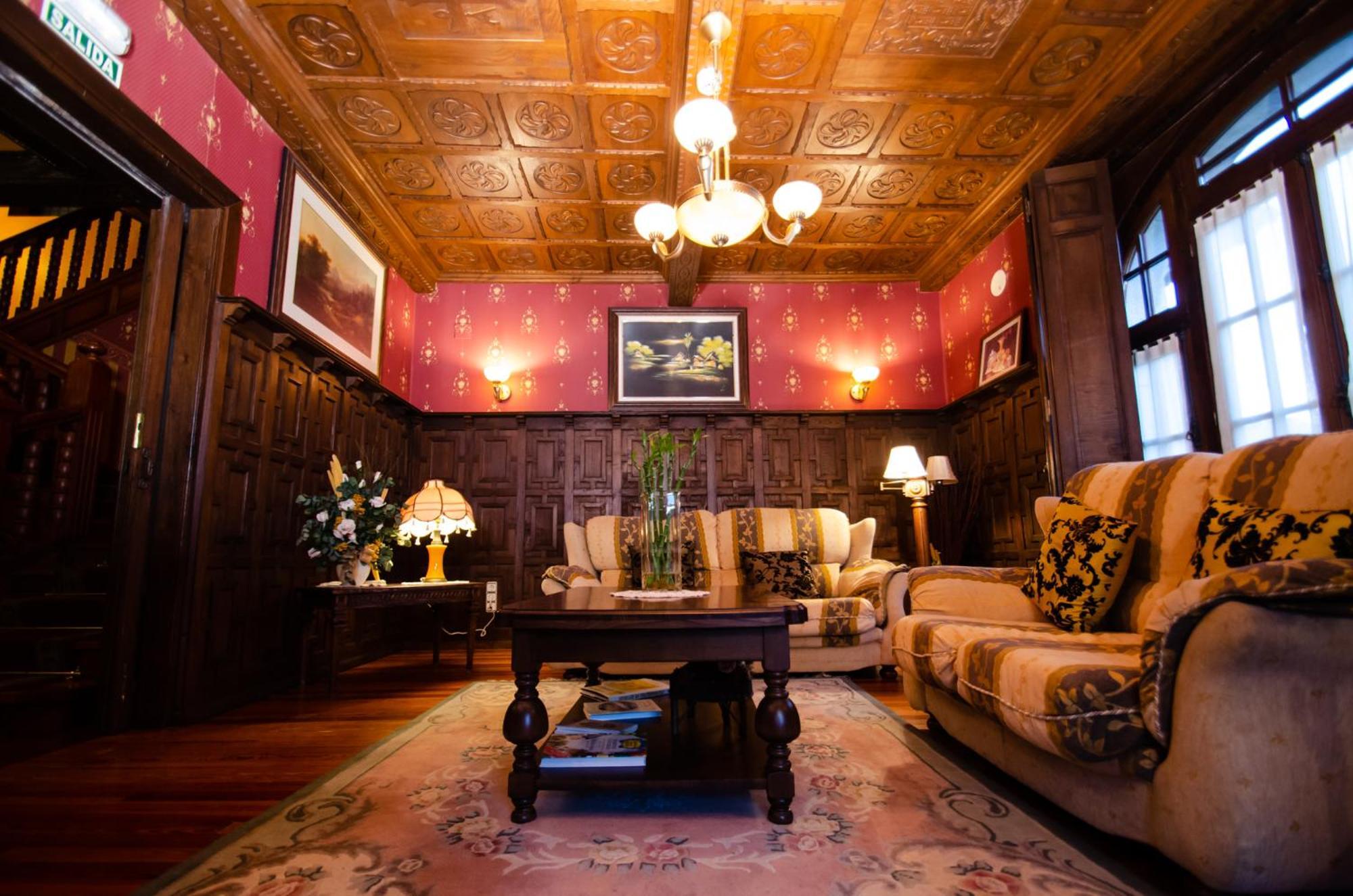 Hotel Palacete Real Villamayor  Extérieur photo